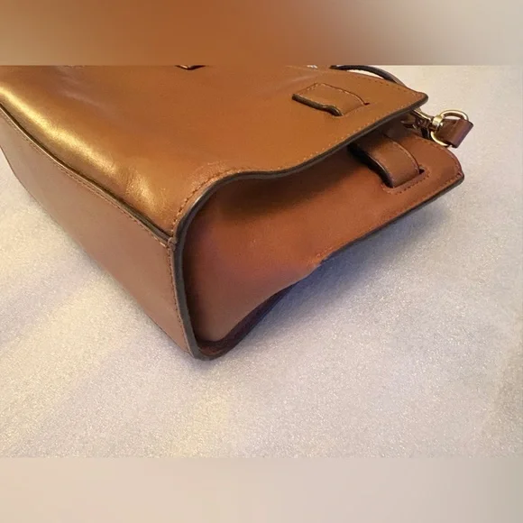 Michael Kors Hamilton Traveler Leather Crossbody Satchel Luggage Gold Lock Key - Picture 8 of 13